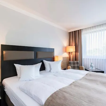 Отель Markgraf 3*