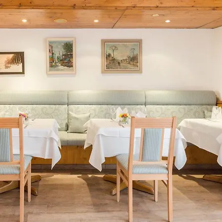 Hotel Markgraf 3*
