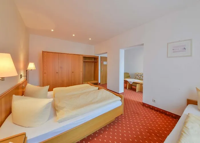 马克格拉夫酒店 莱宁